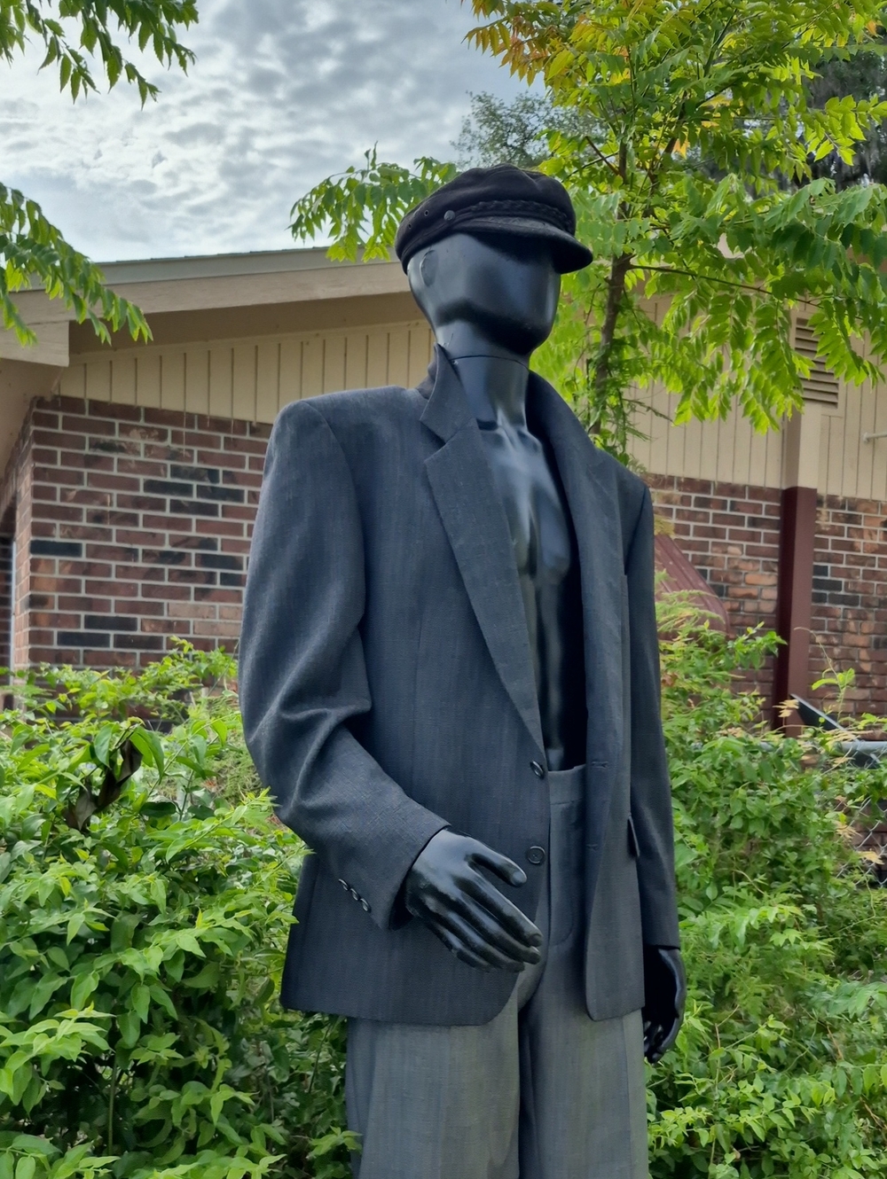 Joseph & Feiss (USA) Men's Vintage Pure Wool Gray (2) Button Blazer